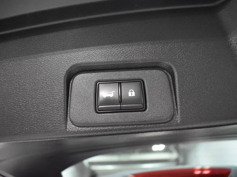 Certified 2023 Nissan Rogue Platinum w/ Platinum Premium Package image 34