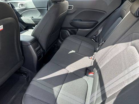 Used 2026 Hyundai Venue SEL FWD image 17