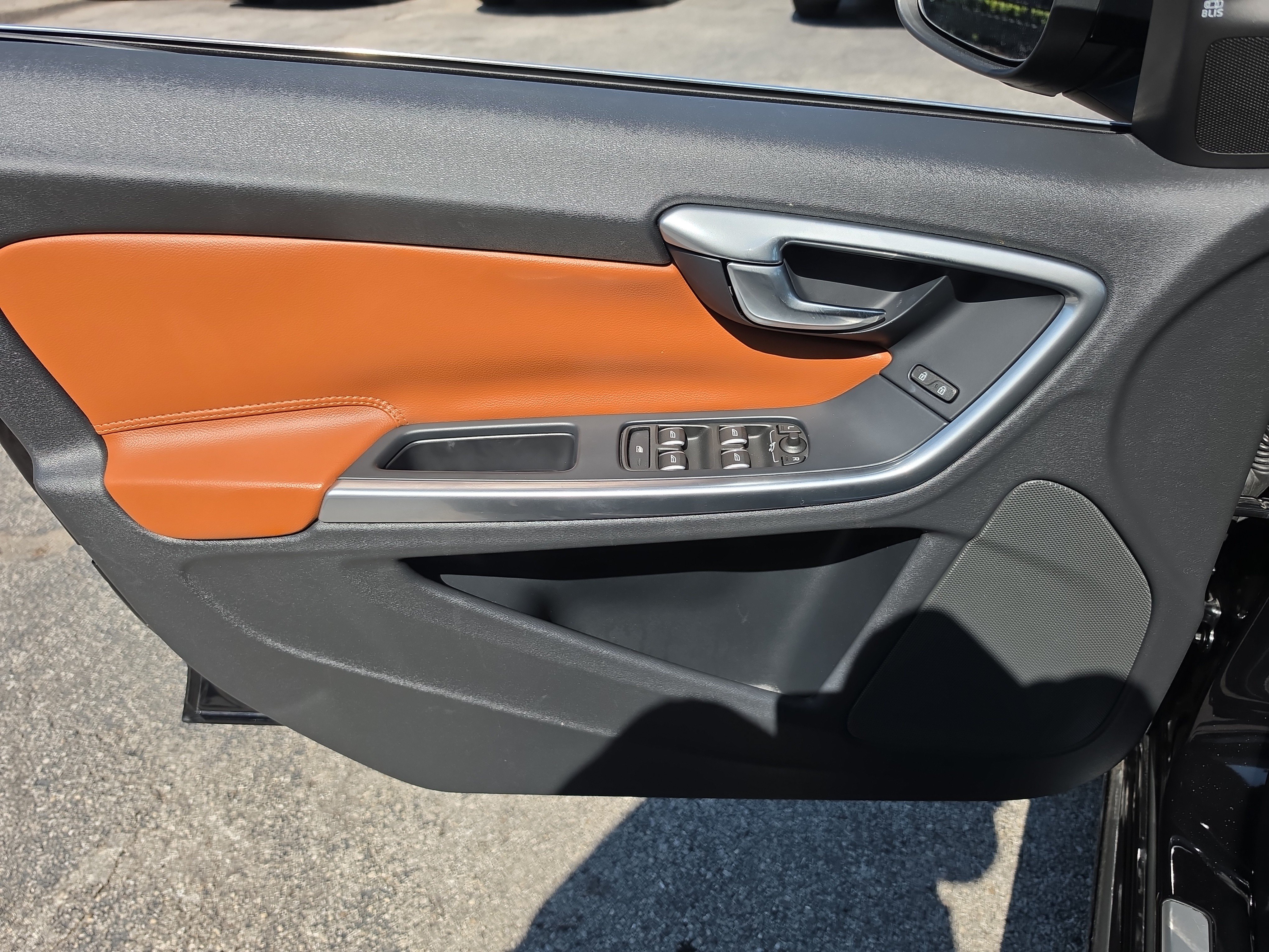 Used 2018 Volvo S60 T5 Inscription FWD image 18