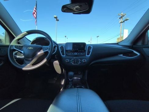 Certified 2024 Chevrolet Malibu LT image 2