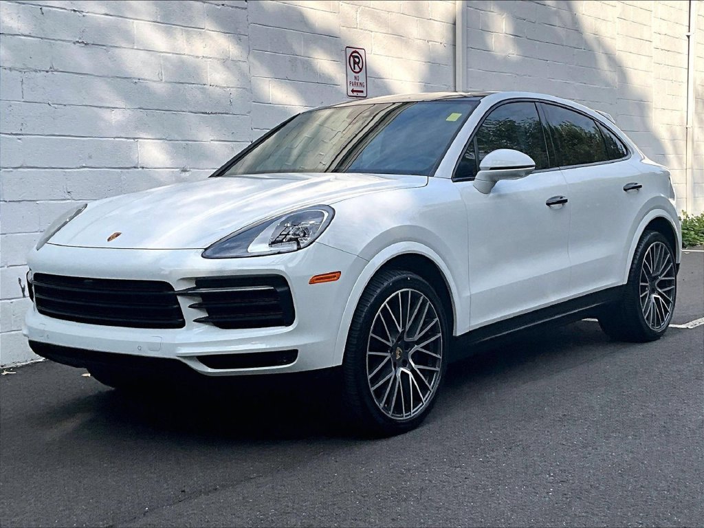 Certified 2023 Porsche Cayenne Coupe AWD/4WD image 1