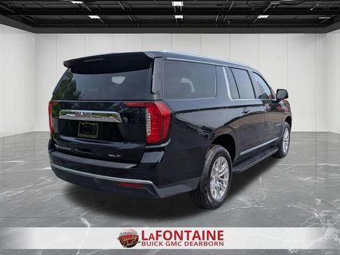 Used 2021 GMC Yukon XL SLT w/ SLT Premium Package AWD/4WD image 5