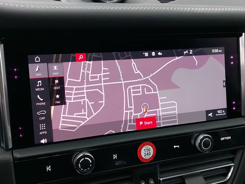 Certified 2025 Porsche Macan image 24