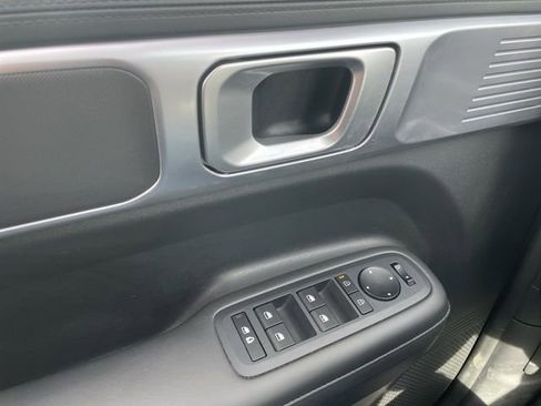 Used 2024 Hyundai Santa Fe SEL image 13