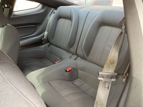 Used 2019 Ford Mustang Coupe image 18