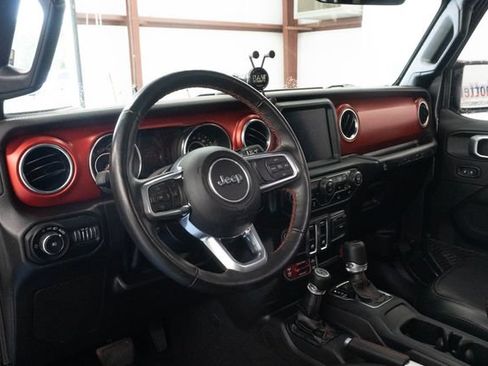 Used 2022 Jeep Wrangler Rubicon w/ Cold Weather Group AWD/4WD image 3