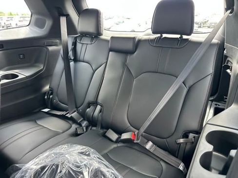 New 2025 Honda Pilot Black Edition image 16