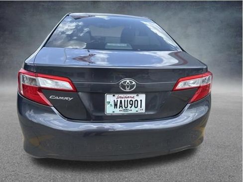 Used 2012 Toyota Camry LE FWD image 5