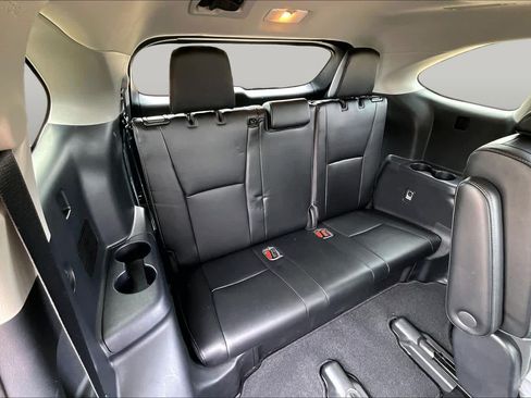 Used 2021 Toyota Highlander Platinum FWD image 20