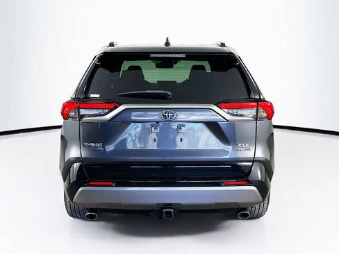 Used 2020 Toyota RAV4 XSE image 5