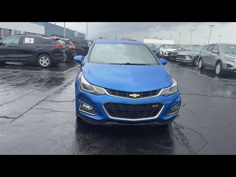 Certified 2018 Chevrolet Cruze LT w/ Convenience Package FWD image 3