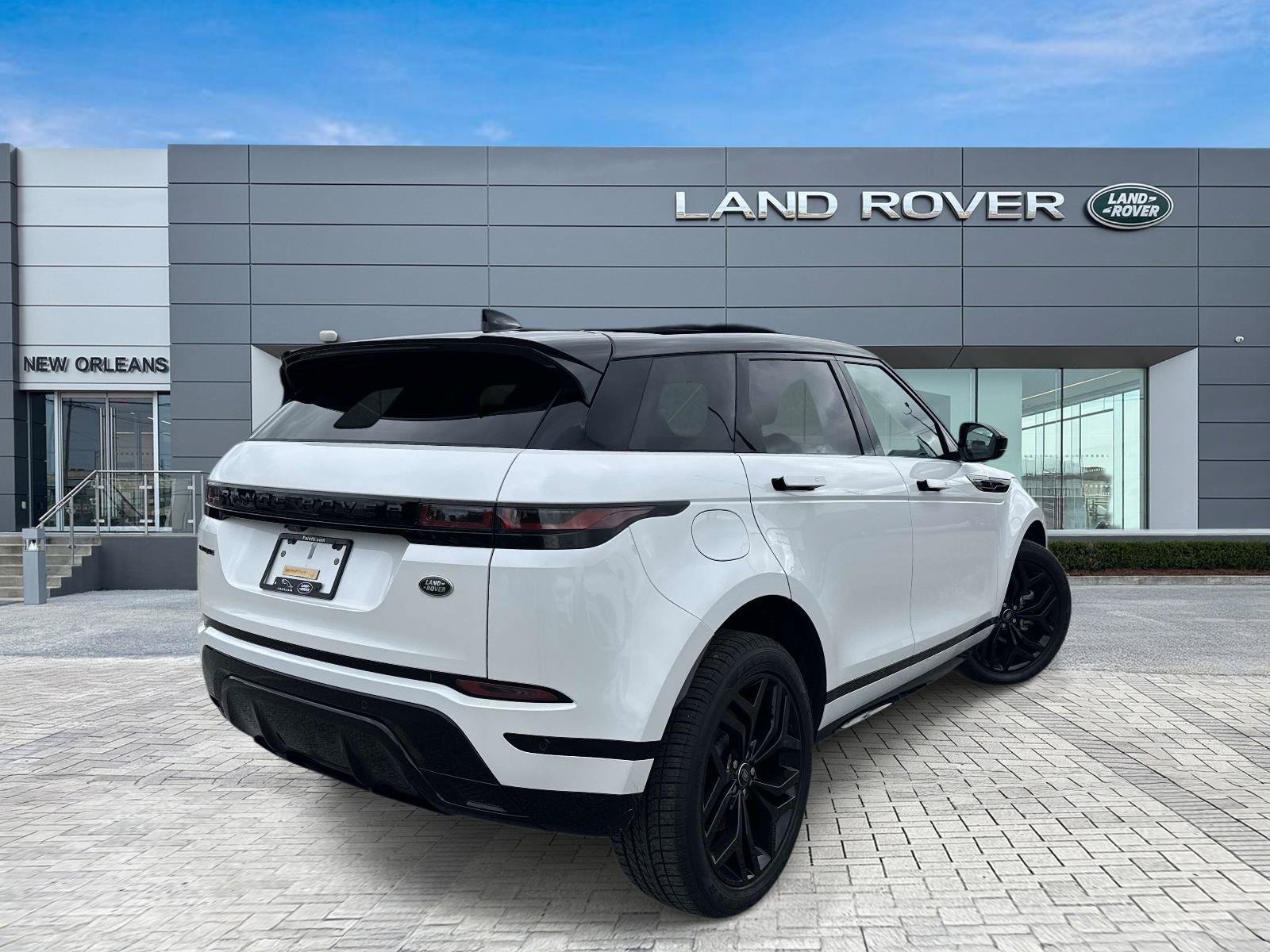 Used 2023 Land Rover Range Rover Evoque R-Dynamic SE AWD/4WD image 6