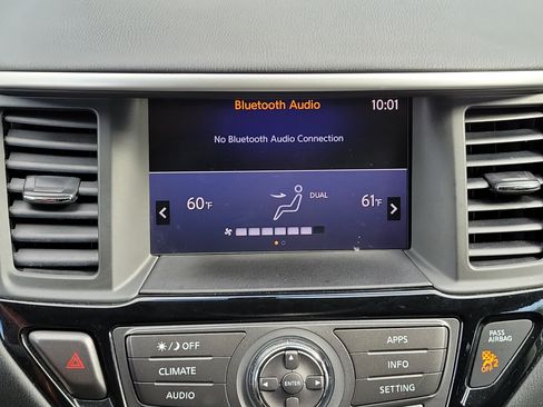 Used 2017 Nissan Pathfinder S FWD image 26