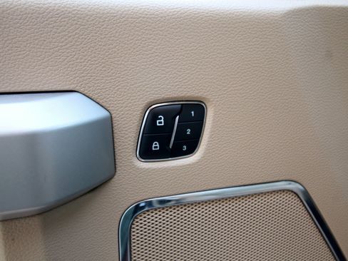 Used 2018 Ford F250 Lariat w/ Lariat Ultimate Package image 21