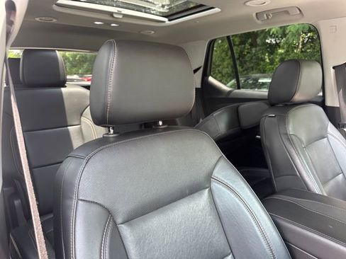 Used 2019 Chevrolet Traverse Premier w/ Redline Edition AWD/4WD image 28