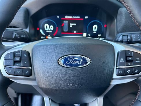 New 2026 Ford Explorer Active w/ Active Comfort Package image 21