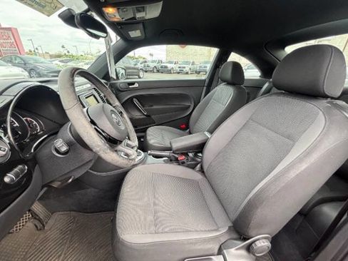 Used 2016 Volkswagen Beetle 1.8T S FWD image 15