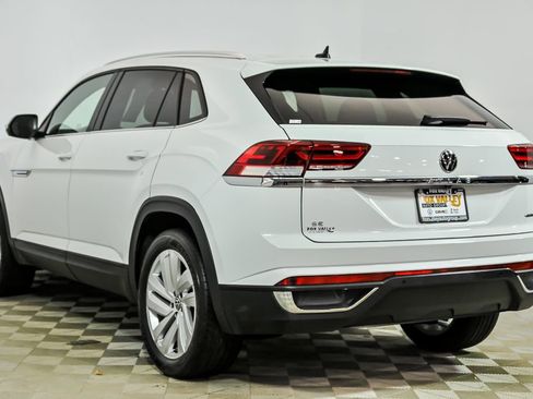 Used 2023 Volkswagen Atlas Cross Sport SE image 6