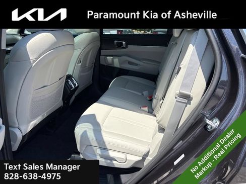New 2026 Kia Sorento S w/ S Panoramic Sunroof Package FWD image 22