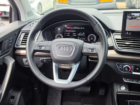 Used 2021 Audi Q5 2.0T Premium Plus w/ Premium Plus Package AWD/4WD image 17