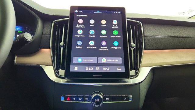 New 2026 Volvo XC90 T8 Plus w/ Protection Package AWD/4WD image 21