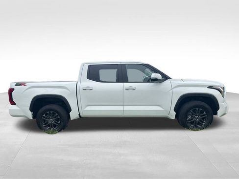 Used 2023 Toyota Tundra SR5 w/ SR5 Convenience Package AWD/4WD image 6