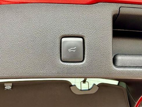 Certified 2025 Ford Escape ST-Line Elite w/ Premium Technology Package AWD/4WD image 18
