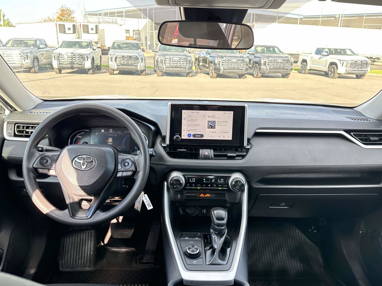 Used 2024 Toyota RAV4 LE AWD/4WD image 14