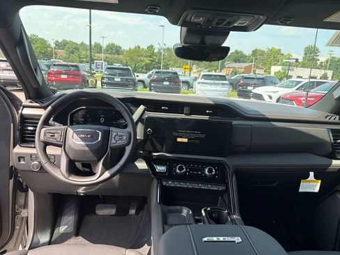 New 2026 GMC Sierra 2500 AT4 w/ AT4 Premium Plus Package AWD/4WD image 15