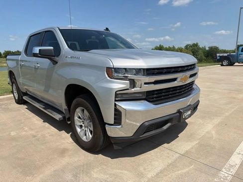 Used 2022 Chevrolet Silverado 1500 LT RWD image 4