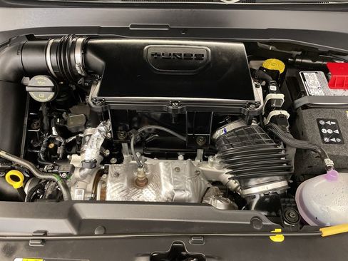 New 2025 Jeep Compass Sport image 17