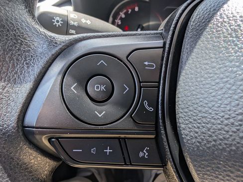 Used 2025 Toyota RAV4 LE AWD/4WD image 21