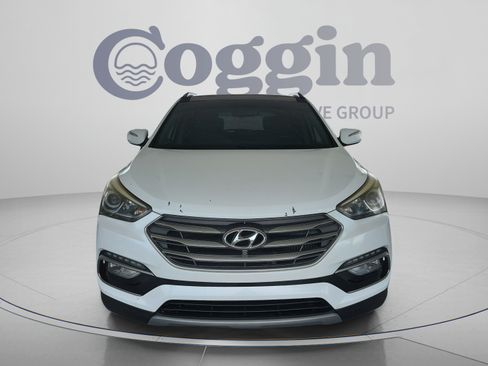 Used 2017 Hyundai Santa Fe Sport FWD image 8
