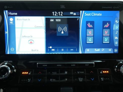 Used 2021 Toyota Highlander Limited image 39