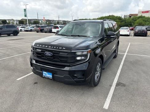 Used 2026 Ford Expedition Max Active RWD image 1