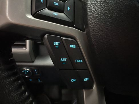 Used 2020 Ford F150 Lariat w/ Trailer Tow Package AWD/4WD image 25