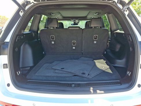 Used 2025 Jeep Grand Cherokee Limited AWD/4WD image 29