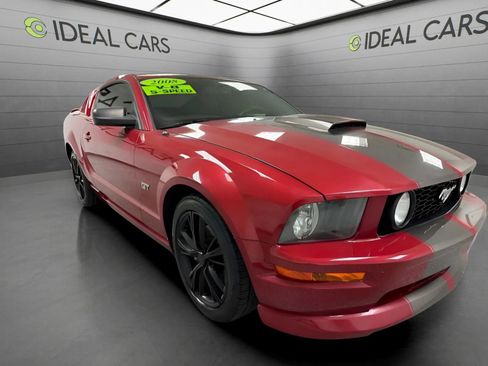 Used 2008 Ford Mustang GT RWD image 7