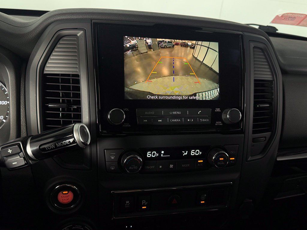 Used 2024 Nissan Titan SV w/ SV Convenience Package AWD/4WD image 18