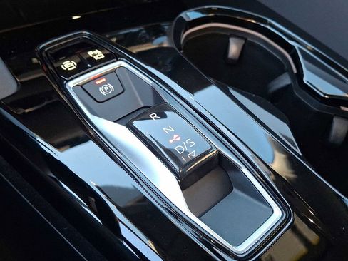 Certified 2025 Audi Q5 Premium Plus w/ Premium Plus image 12