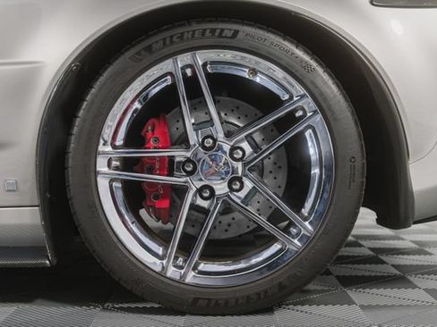 Used 2007 Chevrolet Corvette Z06 w/ Preferred Equipment Group RWD image 18