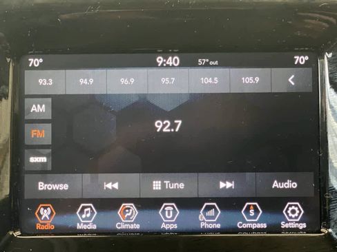 Used 2018 Jeep Compass Latitude w/ Popular Equipment Group AWD/4WD image 19