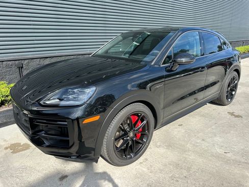 Used 2026 Porsche Cayenne Turbo image 7