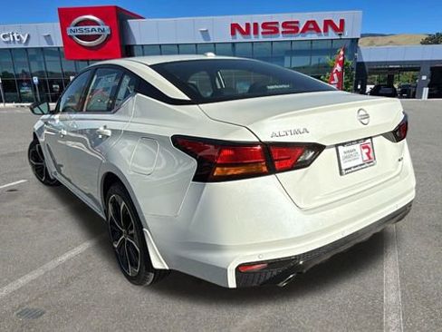 New 2025 Nissan Altima 2.5 SR image 5