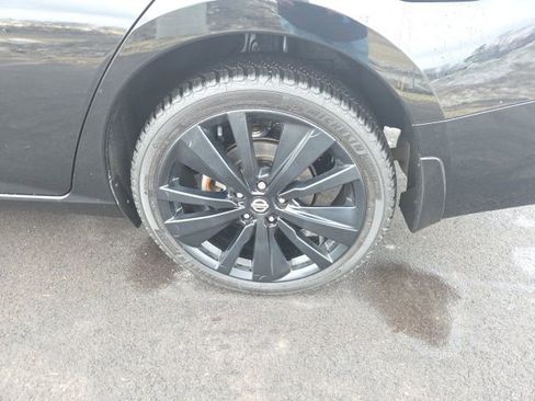 Used 2022 Nissan Altima 2.5 SR w/ Midnight Edition Package image 12