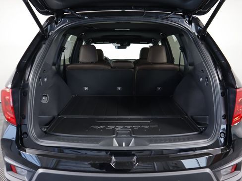 Certified 2025 Honda Passport EX-L image 28