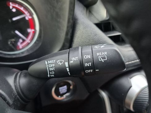 Used 2023 Toyota RAV4 XLE Premium FWD image 15