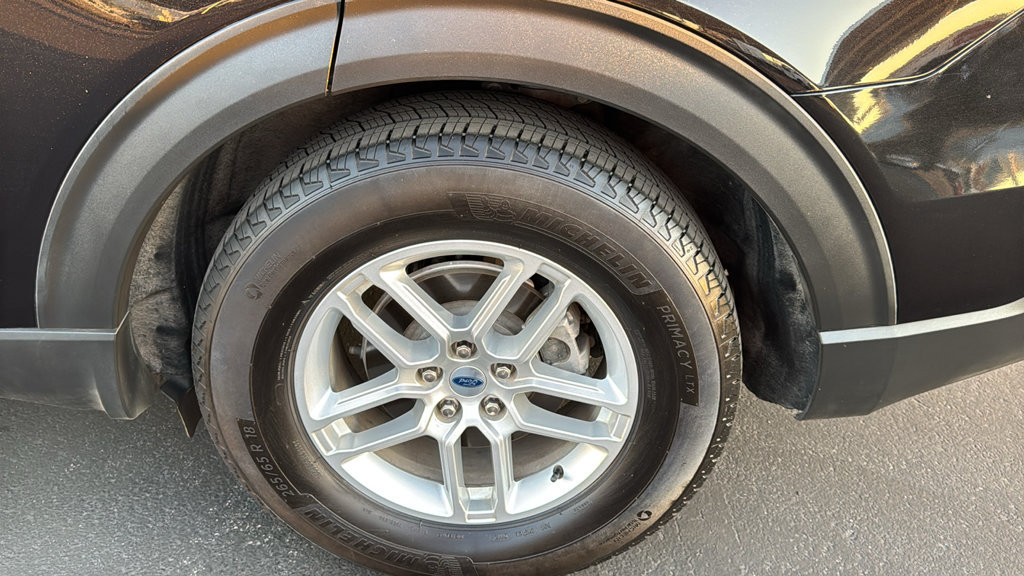 Used 2025 Ford Explorer Active RWD image 8