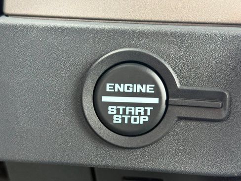 New 2026 Ford Bronco Outer Banks w/ Black Appearance Package AWD/4WD image 25