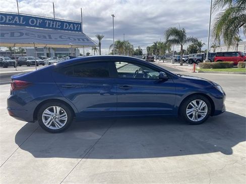 Used 2020 Hyundai Elantra SEL w/ Cargo Package (C1) image 9